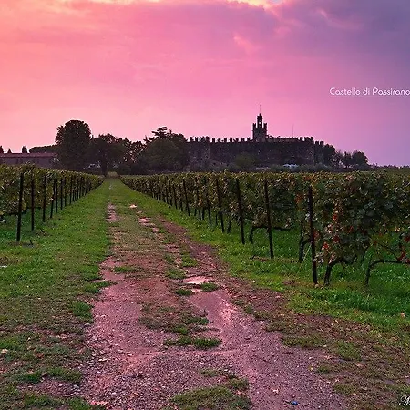 Wine & In Franciacorta Apartment